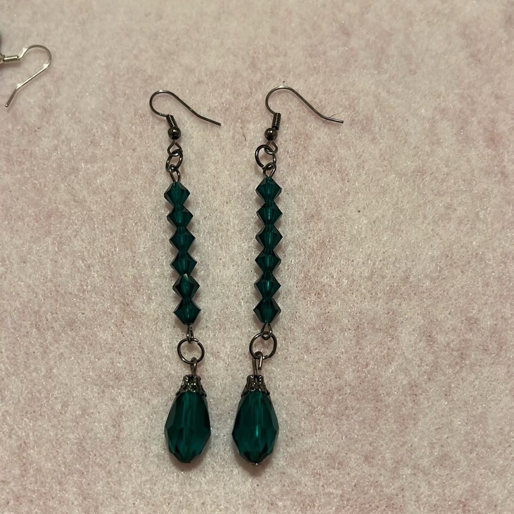 ✨ Handmade Earrings chandelier Gunmetal 1 pair Green